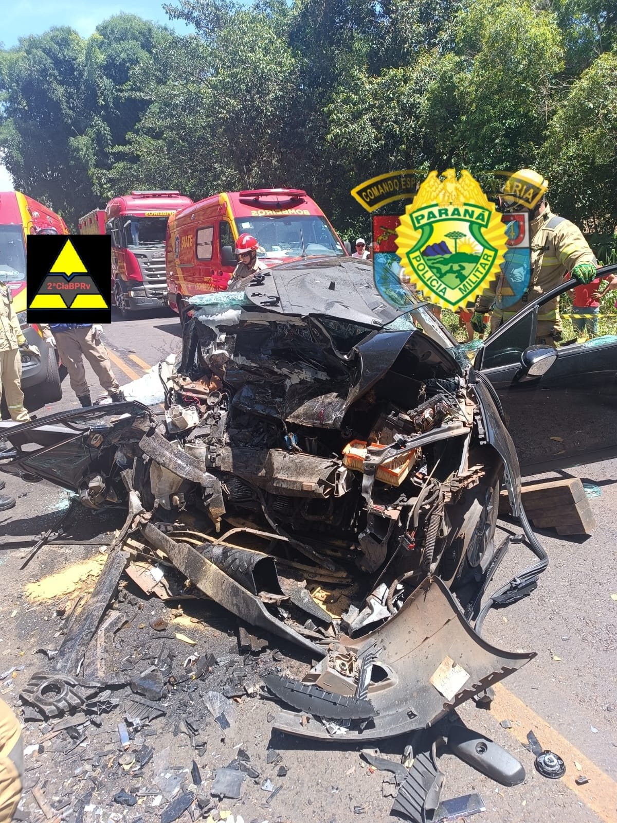 Grave acidente na PR-323 deixa dois mortos e vários feridos
