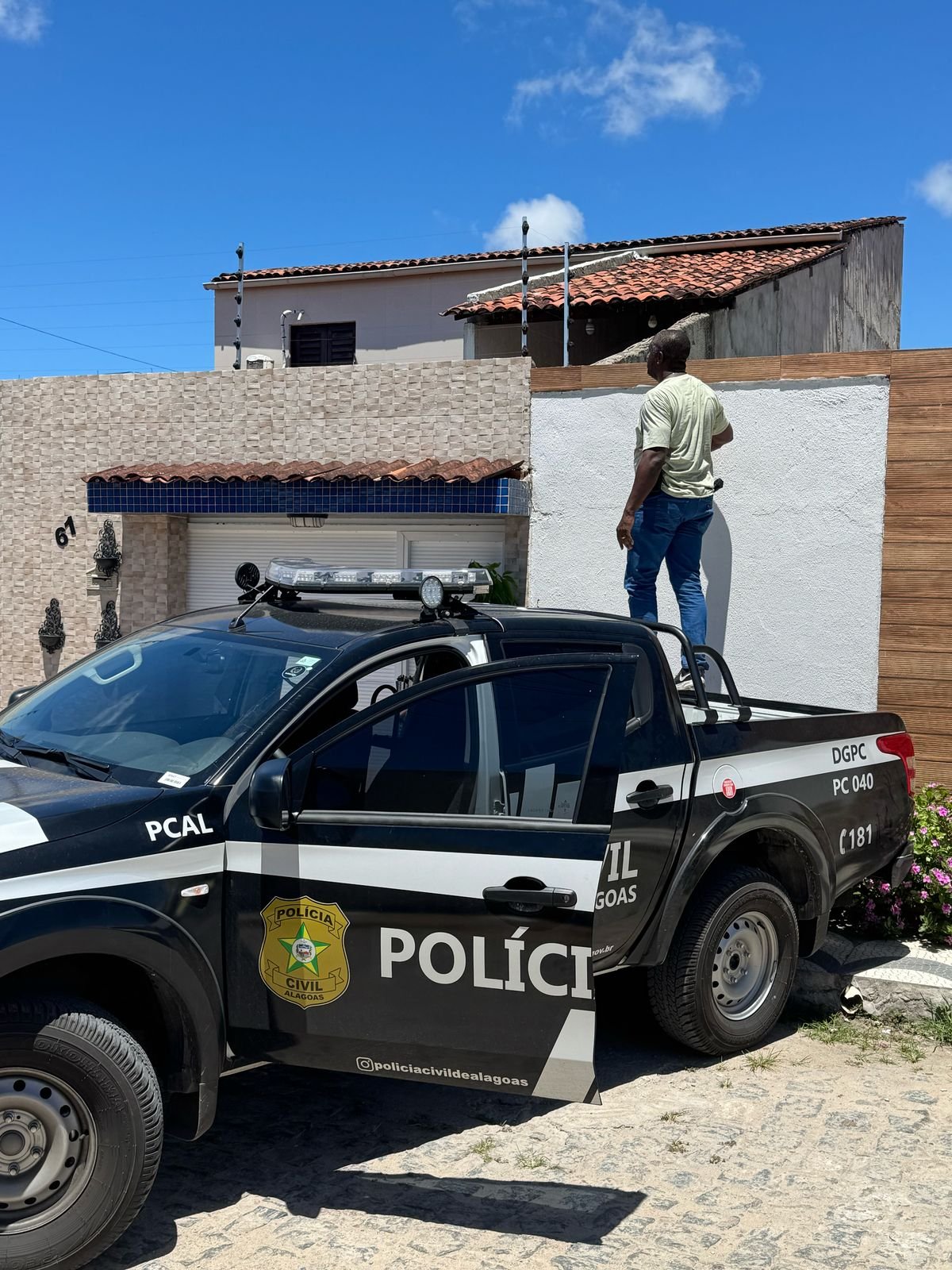 Suspeitos são presos por homicídio supostamente ordenado por traficante do Rio de Janeiro