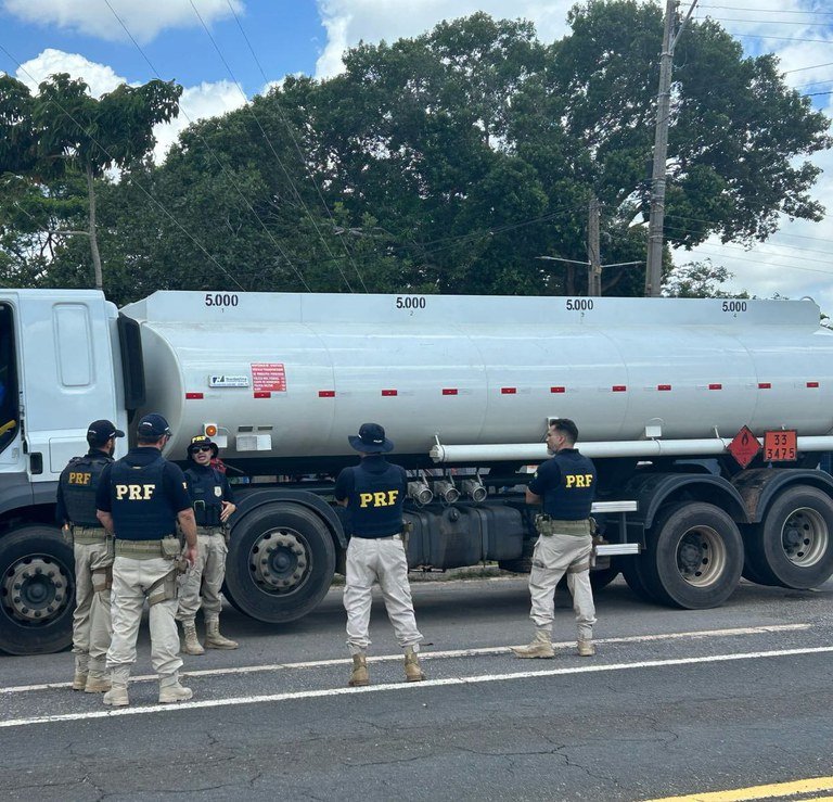 “Operação Dangerous”: PRF Intensifica Fiscalização de Produtos Perigosos no Norte do Piauí
