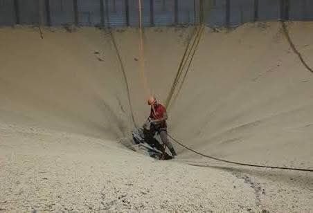 Trabalhador morre após ser soterrado em silo; Foram quase 10 horas de trabalho para retirada do corpo