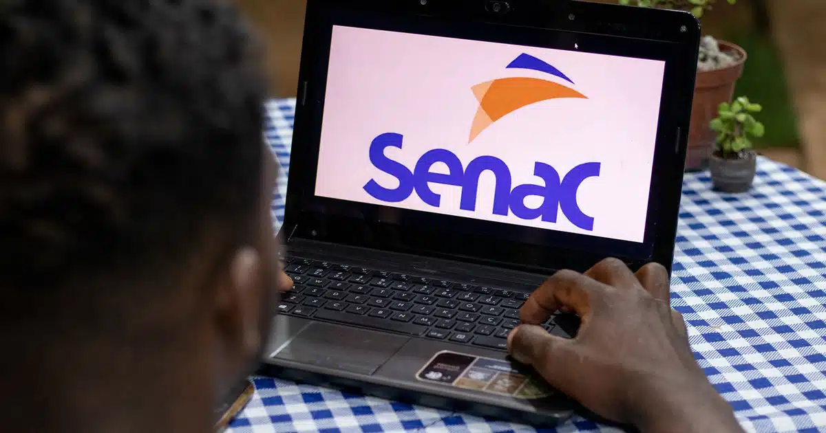 Senac e Governo Federal oferecem 220 vagas em curso gratuito de comércio exterior