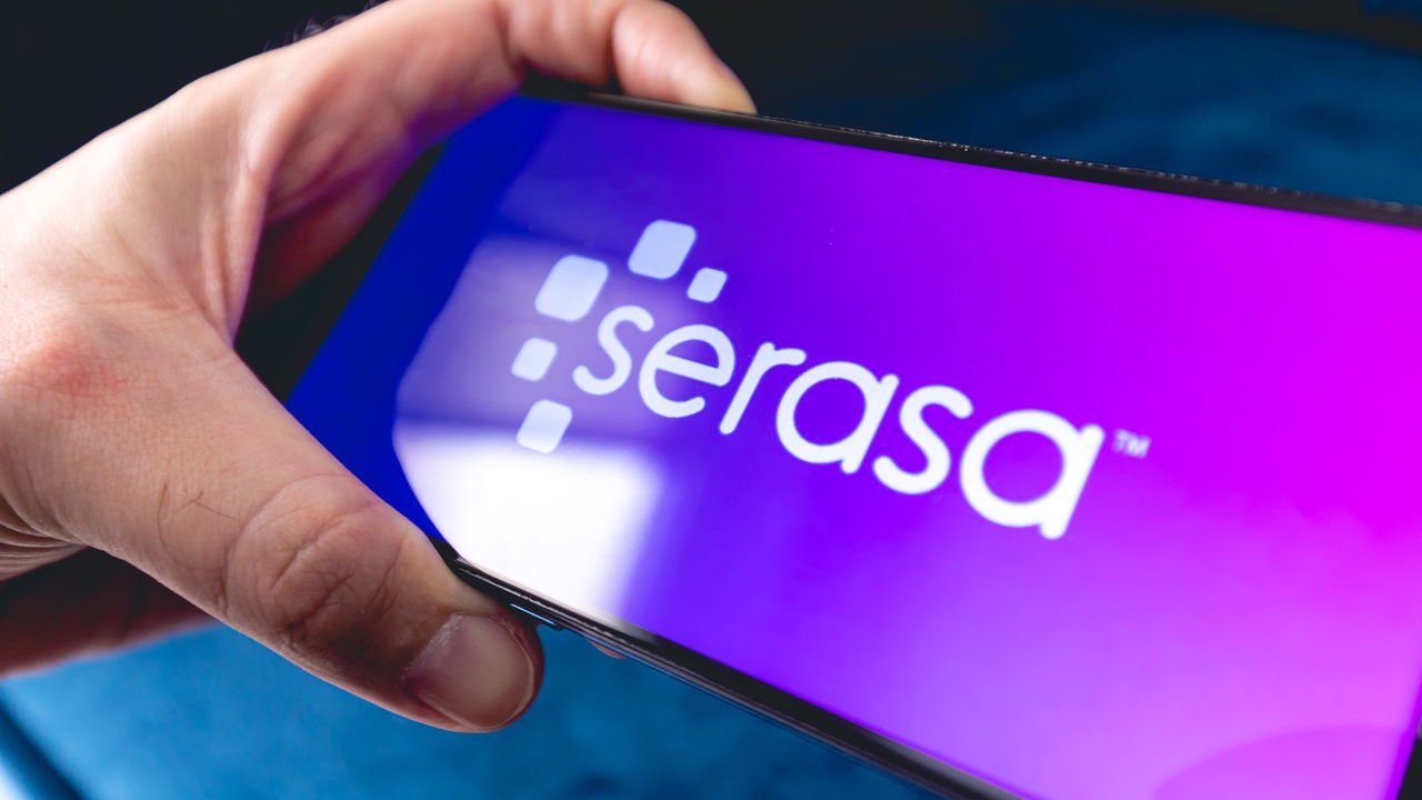 Serasa disponibiliza 0800 emergencial para brasileiros quitarem dívidas com bancos e financeiras