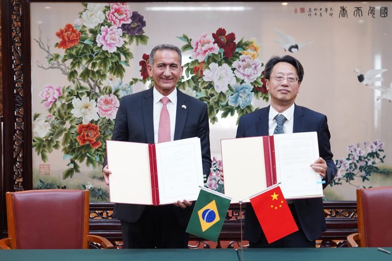 Brasil e China assinam acordo para impulsionar desenvolvimento regional sustentável